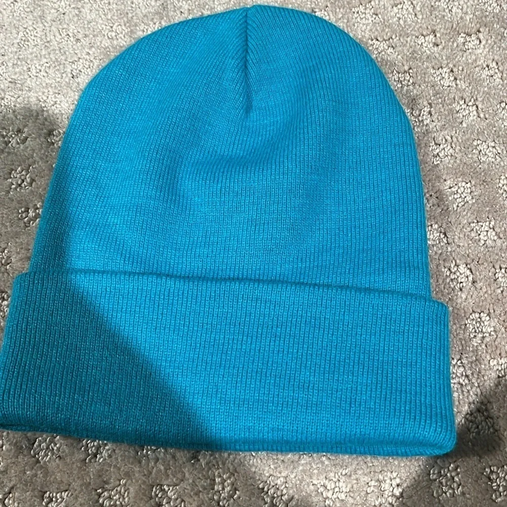 Jamaica 🇯🇲 knit, turquoise hat, 100% acrylic